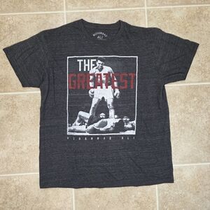 Muhammad Ali “The Greatest” Boxing Graphic Tee Size Large